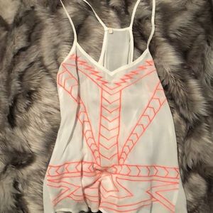 Cute patterned tank top!